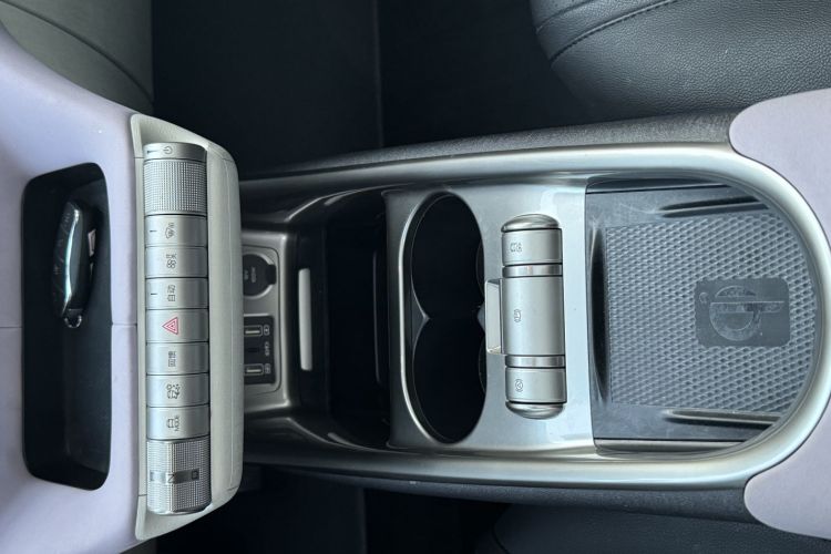 比亚迪 海豚 2021款 401km 骑士版中控内饰7012