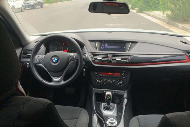 宝马X1 2015款 sDrive18i 时尚晋级版局部细节22