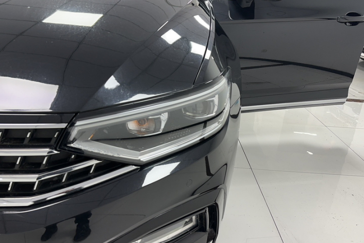 大众 迈腾 2023款 200万辆纪念版 280TSI DSG舒适型局部细节36