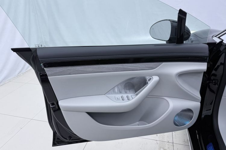 鸿蒙智行 智界S7 2024款 Pro中控内饰7008