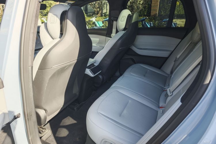 蔚来ES6 2024款 75kWh中控内饰7003