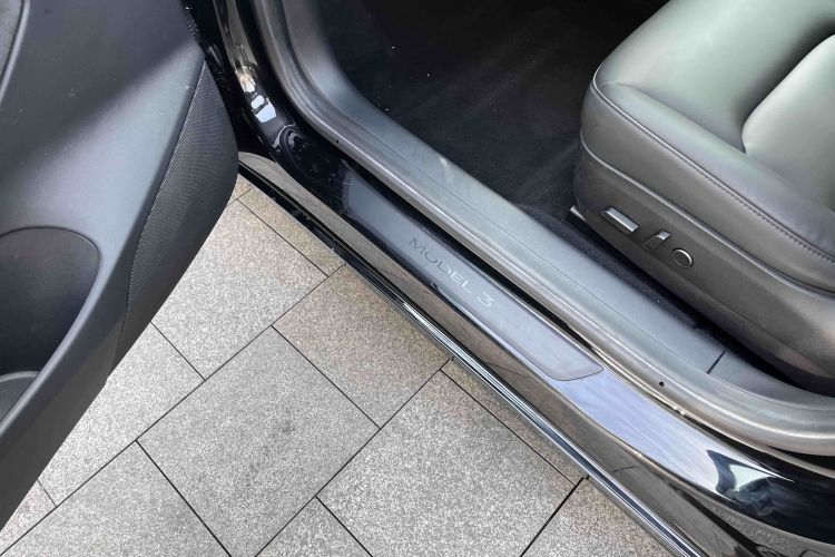 特斯拉 Model 3 2021款 标准续航后驱升级版 3D6中控内饰7006