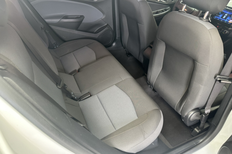 雪佛兰 科鲁兹 2018款 320 自动先锋天窗版中控内饰7008