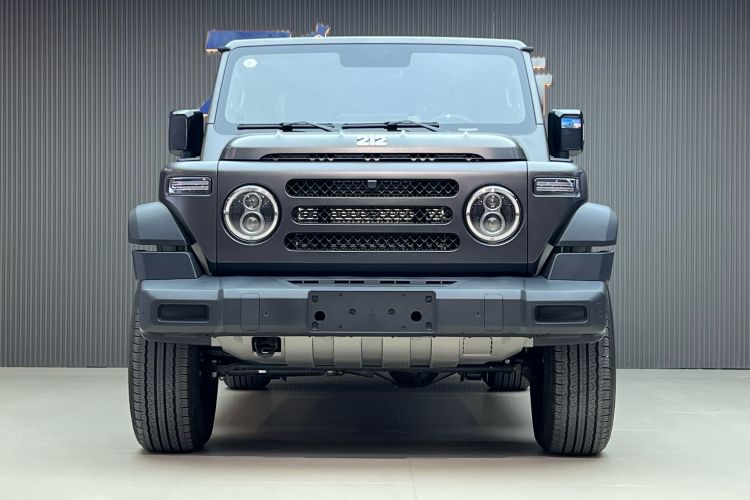 212 T01 2024款 2.0T 机械师中控内饰7004