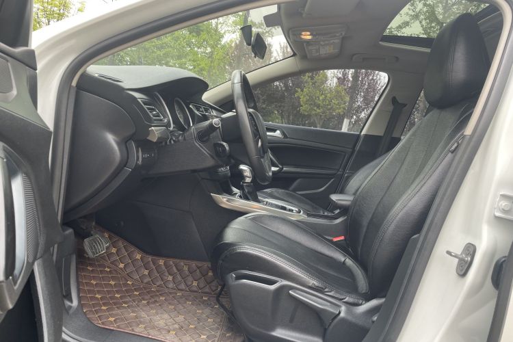 标致408 2014款 1.8L 自动豪华版车身外观6009