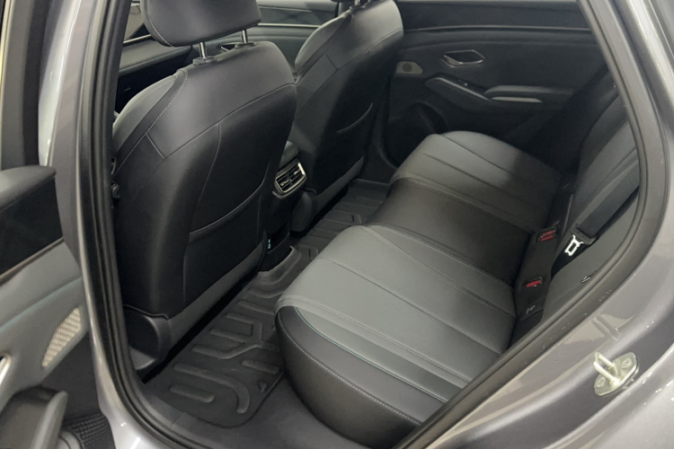 比亚迪 秦L 2025款 DM-i 智驾版 120KM超越型中控内饰7002