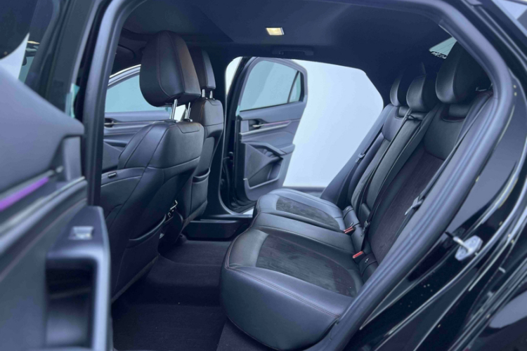 福特 蒙迪欧 2023款 EcoBoost 180 舒雅型中控内饰7008