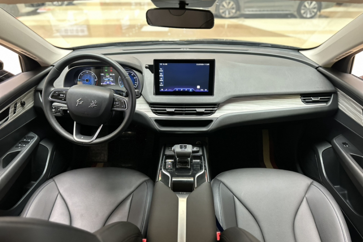 红旗E-QM5 2023款 620km PLUS中控内饰7005