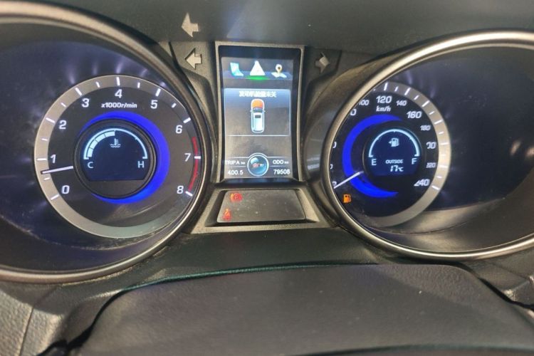 长安CS75 2016款 2.0L 手动豪华型 国V中控内饰15