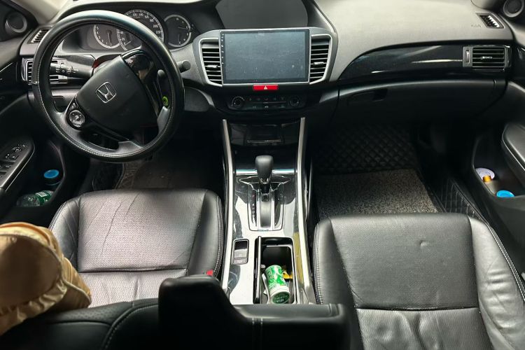 丰田 凯美瑞 2021款 2.5G 豪华版中控内饰7006