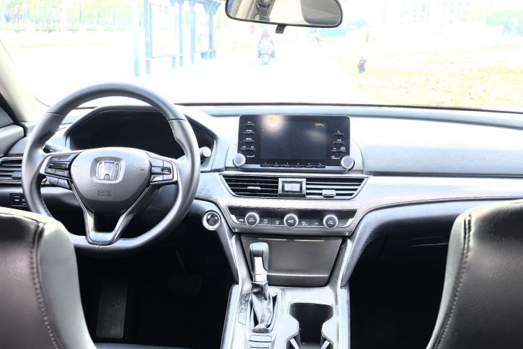 本田 雅阁 2018款 260TURBO 精英版 国V中控内饰7002