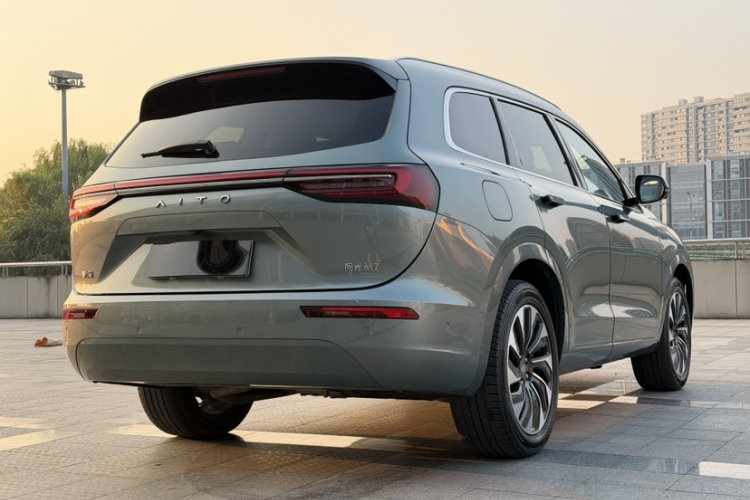 鸿蒙智行 问界M7 2022款 1.5T 后驱舒适版车身外观6002