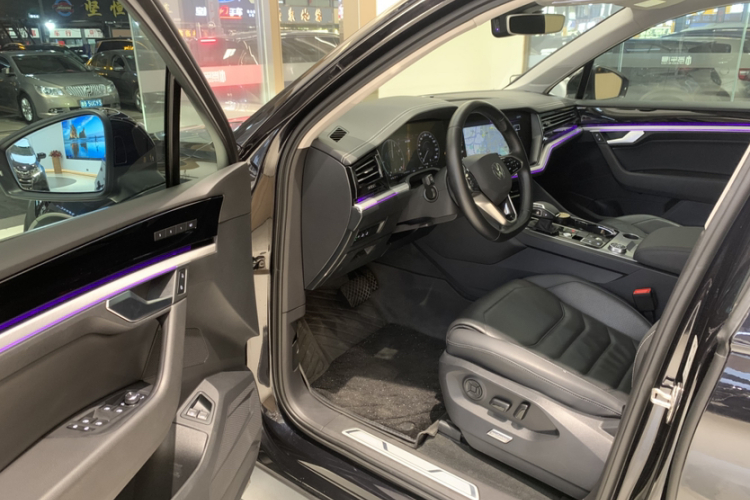 大众 途锐新能源 2021款 eHybrid中控内饰7003