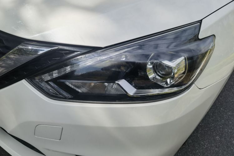 日产 轩逸 2019款 1.6XV CVT智联尊享版 国VI局部细节36