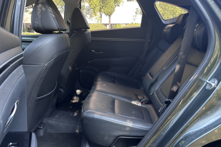 现代 2021款 途胜L 1.5T DCT LUX尊贵版中控内饰7001