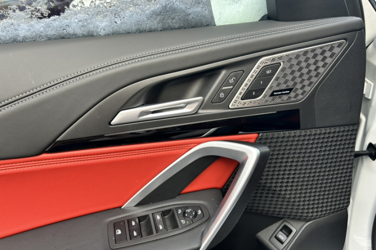 宝马X1 2023款 sDrive25Li X设计套装中控内饰7008