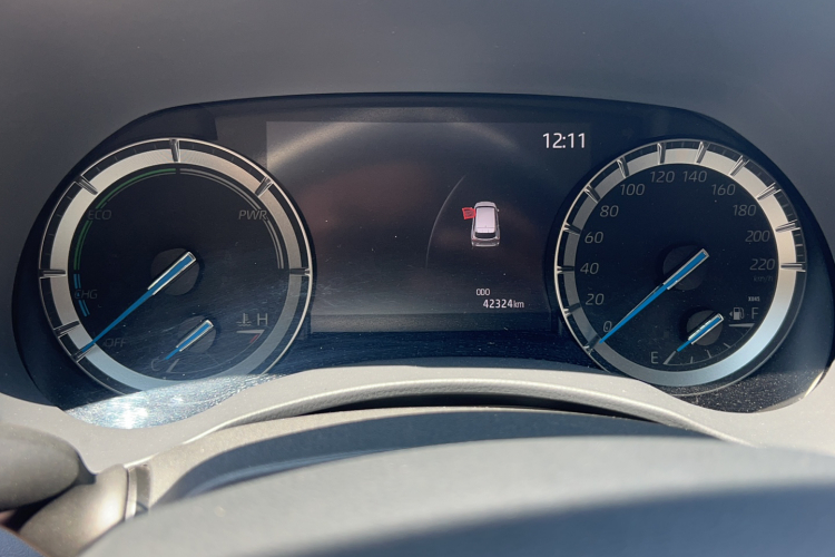 丰田 汉兰达 2022款 双擎 2.5L 两驱精英版 5座中控内饰15