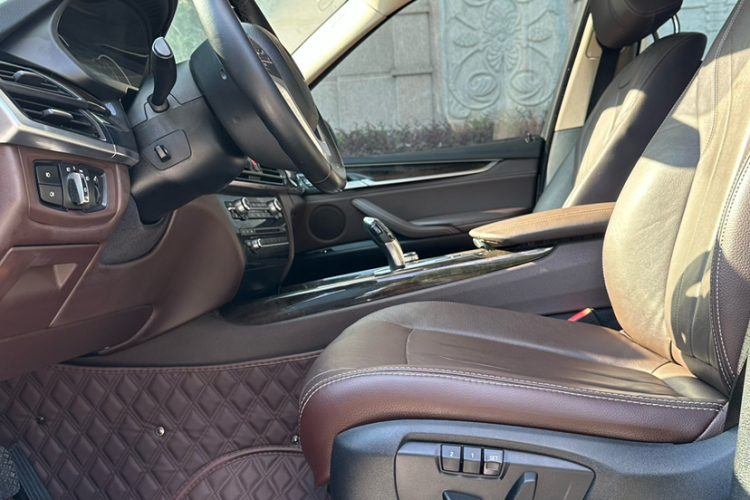 宝马X5(进口) 2018款 xDrive28i中控内饰7005