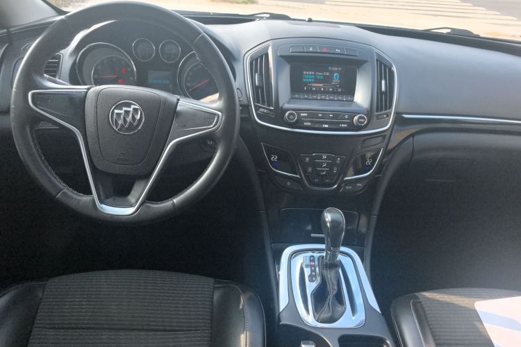 别克 君威 2015款 1.6T 领先技术型中控内饰7006