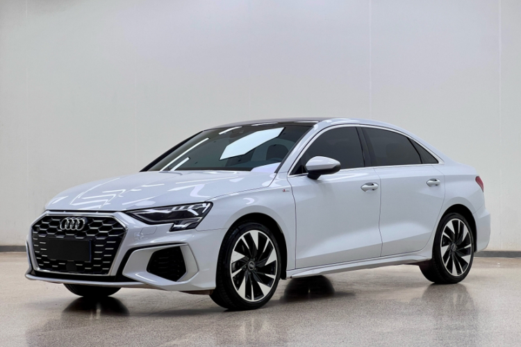 奥迪A3 2022款 A3L Limousine 35 TFSI 时尚运动型车身外观1