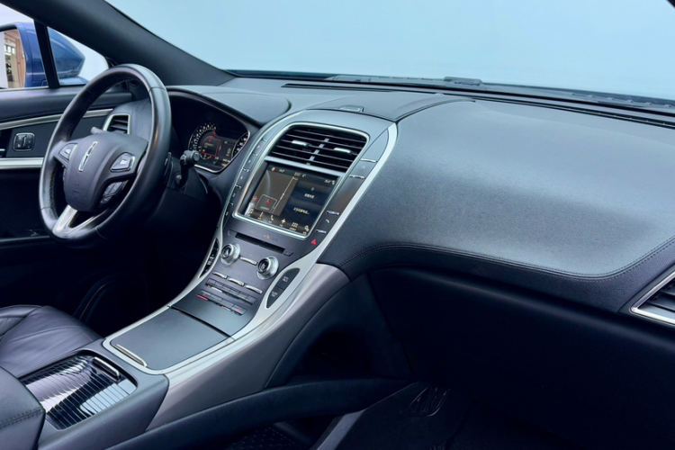 林肯MKX 2018款 2.0T 两驱尊享版中控内饰7002