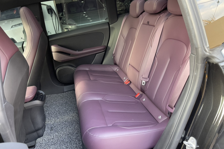 蔚来ET5T 2024款 75kWh Touring中控内饰7010