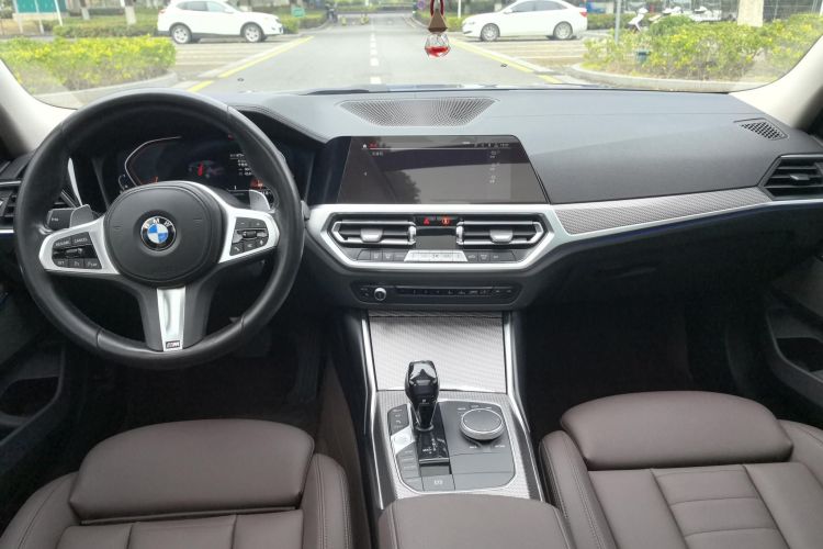 宝马3系 2020款 改款 325Li M运动曜夜套装中控内饰7004