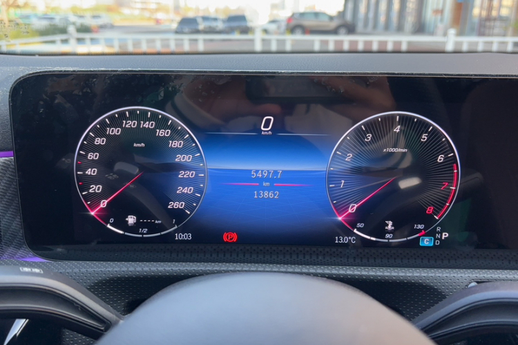 奔驰A级 2025款 A 200 L 时尚型中控内饰15