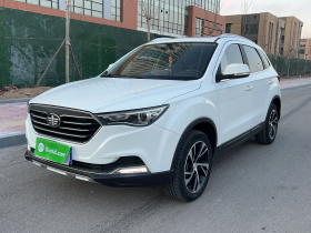 奔腾X40 2019款 1.6L 自动豪华型 国VI