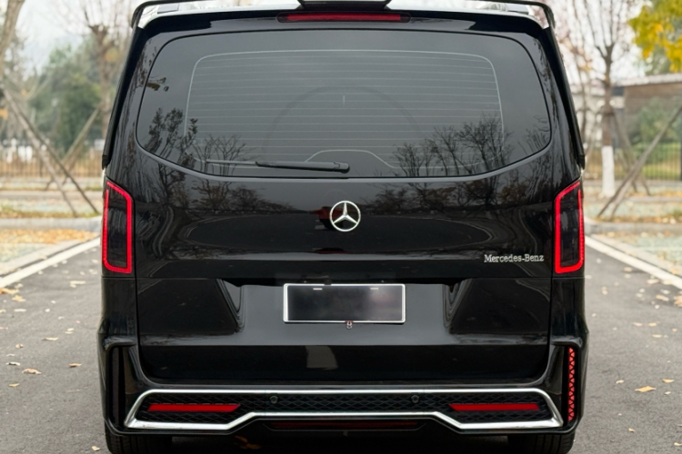 奔驰 威霆 2023款 2.0T 商务版 7座车身外观6003