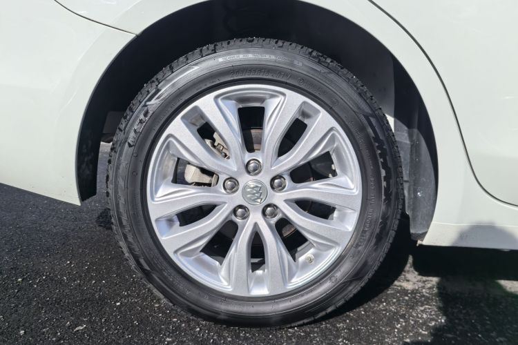 别克 英朗 2021款 改款 典范 1.5L 自动精英型局部细节9002