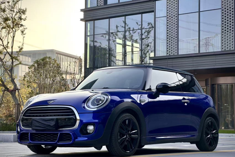 MINI 2018款 1.5T COOPER 赛车手车身外观6010
