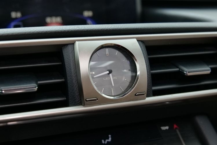 雷克萨斯IS 2017款 300 领先版中控内饰7011