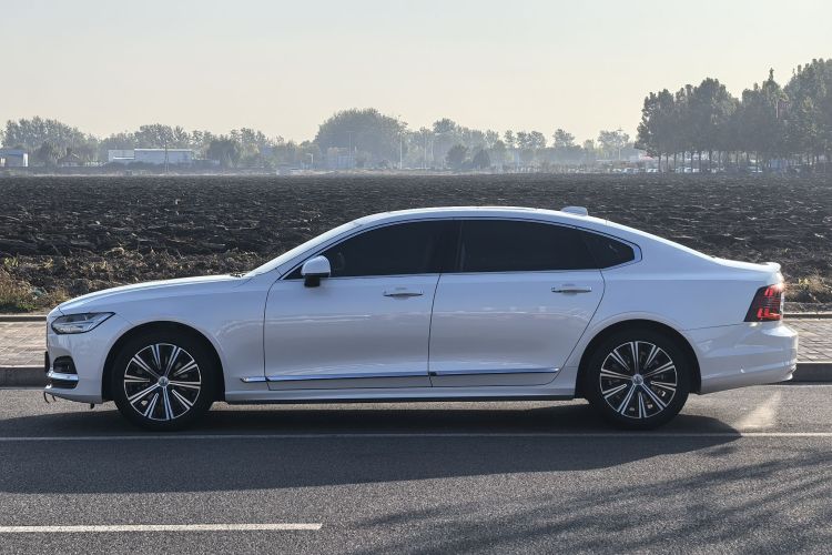 沃尔沃S90 2021款 B5 智逸豪华版车身外观6007