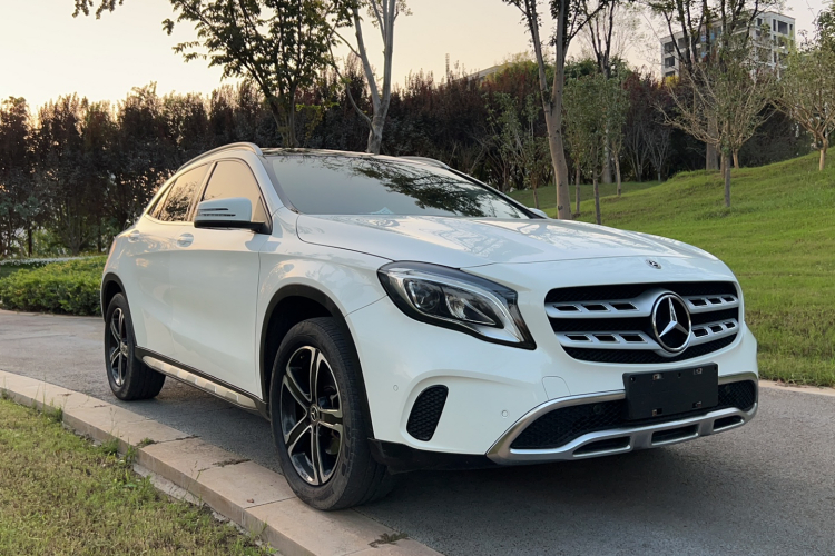 奔驰GLA 2018款 GLA 200 时尚型车身外观6002