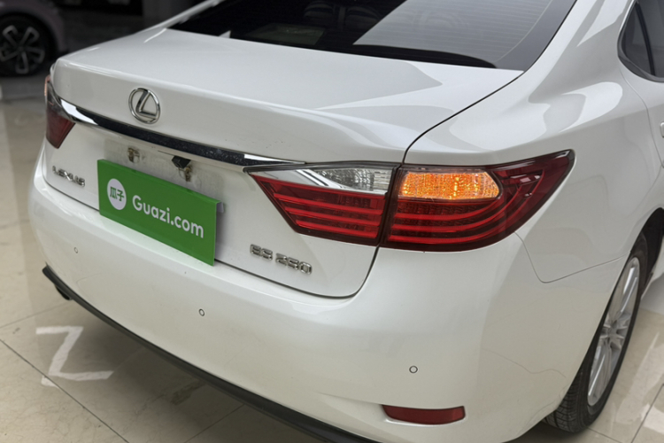 雷克萨斯ES 2014款 250 精英版车身外观6004