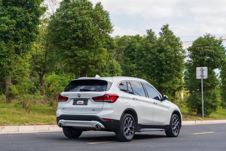 宝马X1 2021款 改款 sDrive25Li 领先型车身外观6004