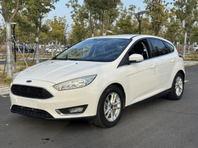 福特 福克斯 2017款 两厢 EcoBoost 180 自动精英型