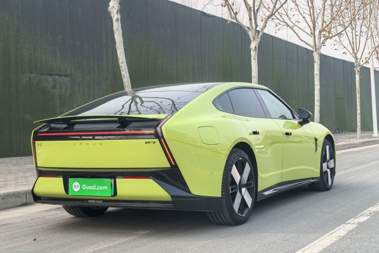 小鹏P7 2025款 750 四驱高性能 Ultra车身外观6004