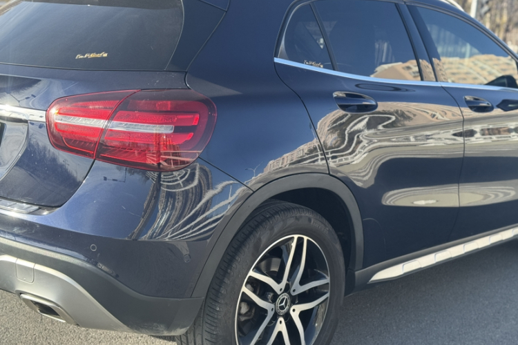 奔驰GLA 2017款 GLA 200 时尚型车身外观6005