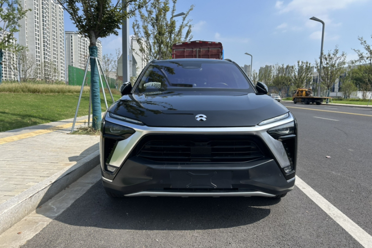 蔚来ES8 2020款 580KM 七座版车身外观6005