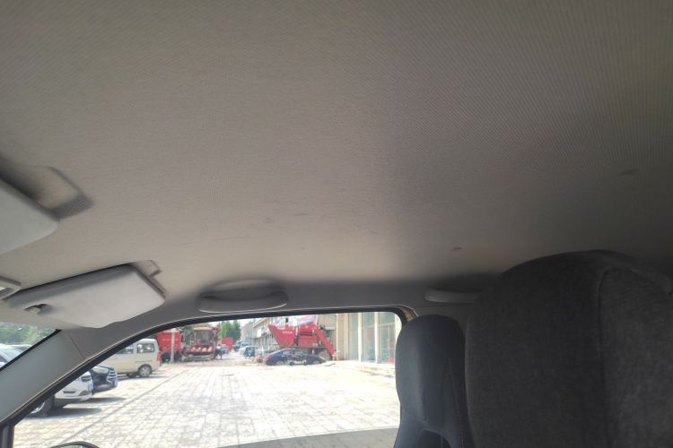 五菱汽车 宏光MINIEV 2021款 马卡龙时尚款 磷酸铁锂中控内饰7005