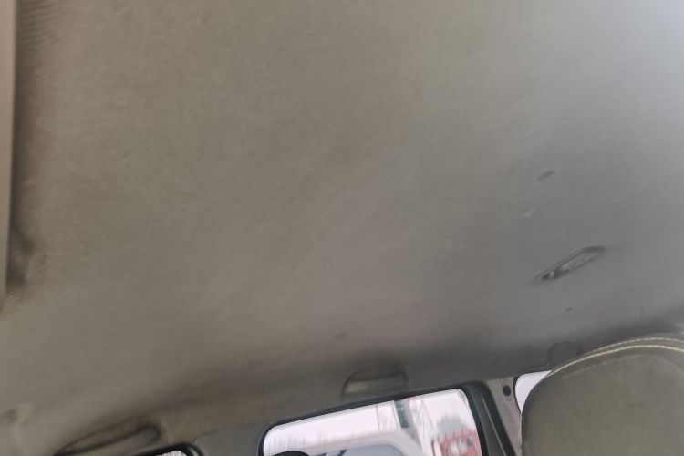 五菱汽车 五菱宏光 2021款 1.5L改款 S基本型 电动助力LAR中控内饰7004