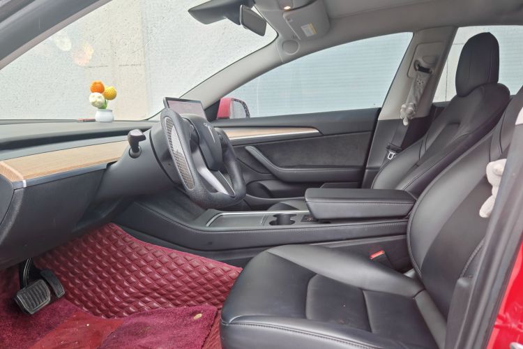 特斯拉 Model 3 2021款 标准续航后驱升级版 3D6中控内饰7003