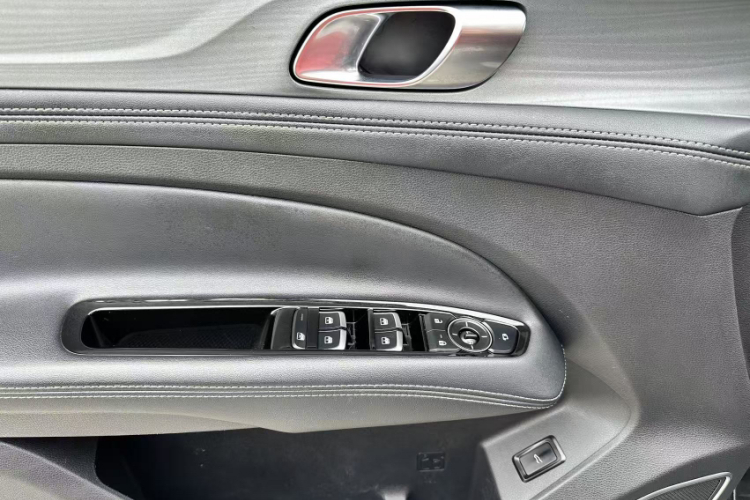 福特 领裕 2021款 EcoBoost 225 铂领型 5座中控内饰7009