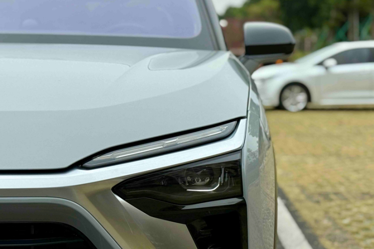 蔚来ES8 2020款 415KM 七座版车身外观6008