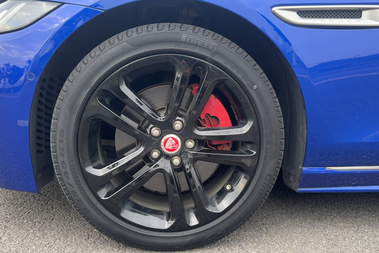 捷豹XEL 2020款 2.0T 200PS R-DYNAMIC S进取运动版车身外观6006