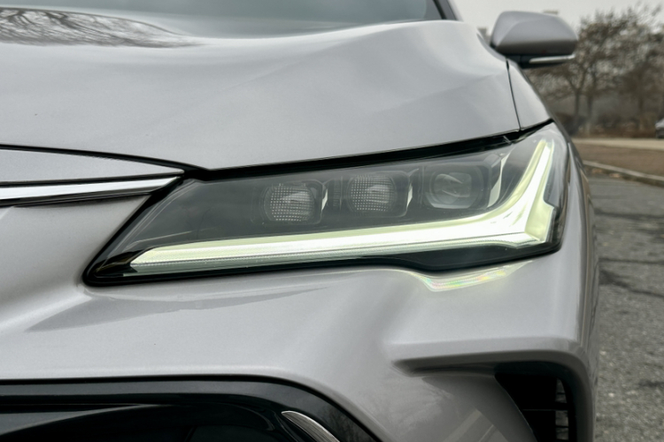 丰田 亚洲龙 2023款 双擎 2.5L 豪华版车身外观6002