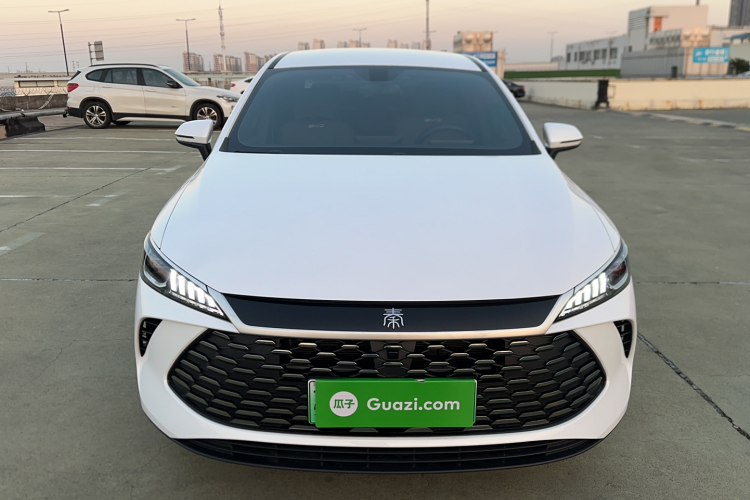 比亚迪 秦PLUS 2025款 DM-i 智驾版 55KM领先型车身外观6001