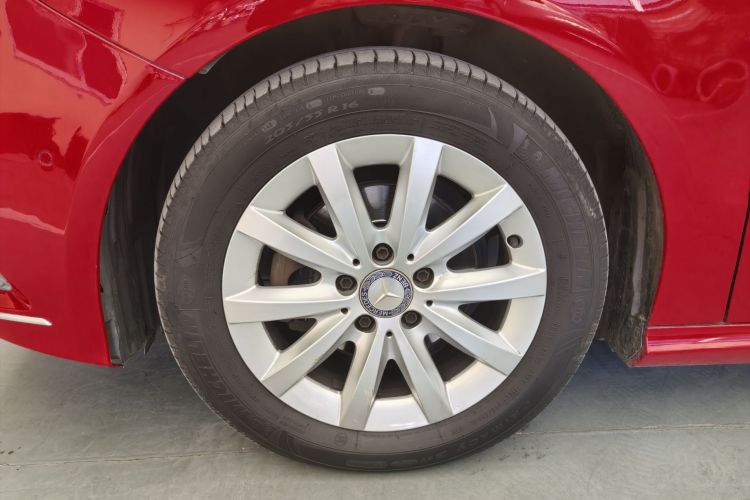 奔驰B级 2012款 B 180车身外观6004